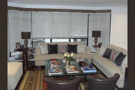 Apartamento à venda com 4 quartos, 181m² em Itaim Bibi, São Paulo