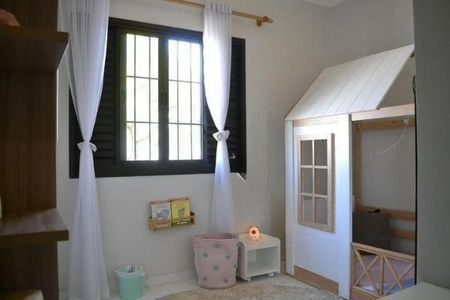 Casa à venda com 5 quartos, 242m² em Parque das Nações, Santo André