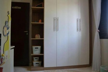 Casa à venda com 5 quartos, 242m² em Parque das Nações, Santo André