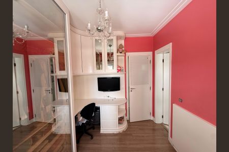 Apartamento à venda com 182m², 4 quartos e 3 vagas