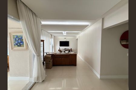 Apartamento à venda com 182m², 4 quartos e 3 vagas