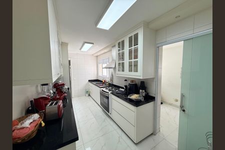 Apartamento à venda com 182m², 4 quartos e 3 vagas