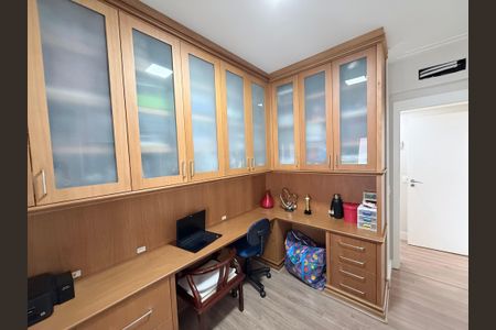 Apartamento à venda com 182m², 4 quartos e 3 vagas