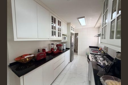 Apartamento à venda com 182m², 4 quartos e 3 vagas