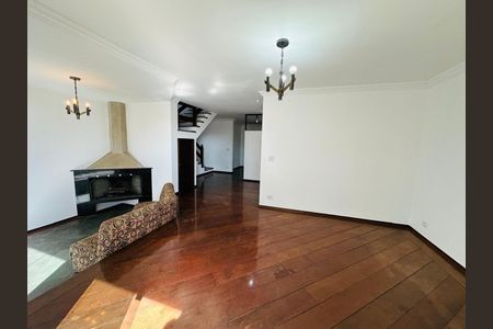 Casa à venda com 4 quartos, 340m² em Vila Sonia, São Paulo