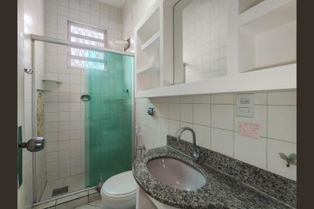 Apartamento para alugar com 118m², 3 quartos e sem vaga Apartamento para alugar com 118m², 3 quartos e sem vagaBanheiro Corredor