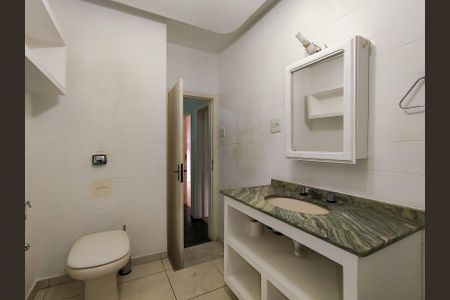 Apartamento para alugar com 118m², 3 quartos e sem vaga Apartamento para alugar com 118m², 3 quartos e sem vagaBanheiro Corredor