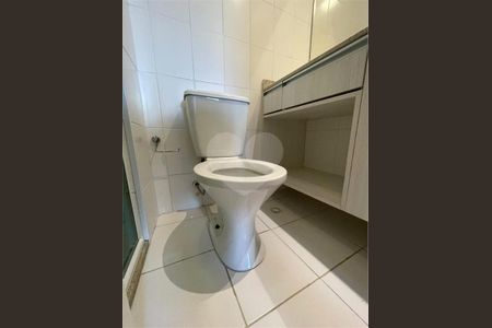 Apartamento à venda com 2 quartos, 60m² em Jardim Tupanci, Barueri