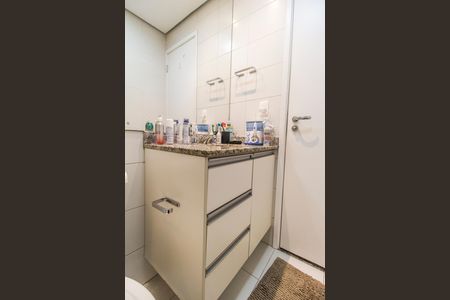 Apartamento para alugar com 79m², 2 quartos e 2 vagas Apartamento para alugar com 79m², 2 quartos e 2 vagasBanheiro da Suíte