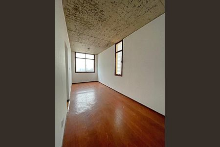 Apartamento à venda com 1 quarto, 40m² em Colégio Batista, Belo Horizonte