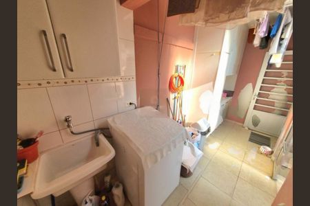 Casa à venda com 127m², 2 quartos e 2 vagas