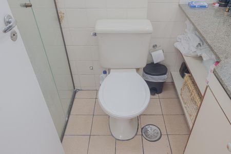 Apartamento à venda com 71m², 3 quartos e 1 vaga Apartamento à venda com 71m², 3 quartos e 1 vagaBanheiro