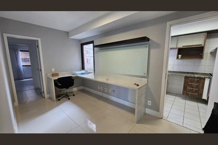 Apartamento à venda com 3 quartos, 210m² em Santo Amaro, São Paulo