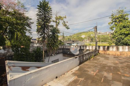 Casa para alugar com 400m², 2 quartos e sem vaga Casa para alugar com 400m², 2 quartos e sem vagaQuintal