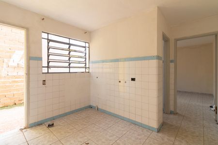 Casa à venda com 90m², 2 quartos e 2 vagasEdícula