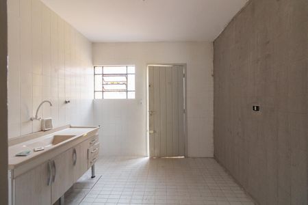 Casa à venda com 90m², 2 quartos e 2 vagasCozinha