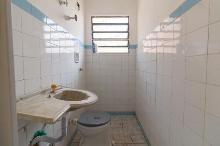 Casa à venda com 90m², 2 quartos e 2 vagasBanheiro