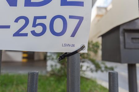 Apartamento à venda com 96m², 3 quartos e 1 vaga Apartamento à venda com 96m², 3 quartos e 1 vagaPlaquinha Instalada