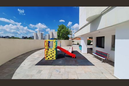 Apartamento para alugar com 94m², 2 quartos e 1 vaga Apartamento para alugar com 94m², 2 quartos e 1 vagaÁrea comum - Playground