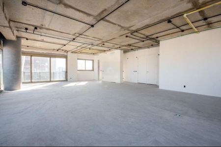 Apartamento à venda com 358m², 4 quartos e 4 vagas