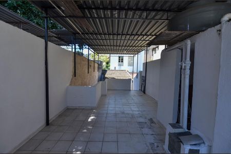 Casa para alugar com 200m², 3 quartos e sem vaga Casa para alugar com 200m², 3 quartos e sem vagaTerraço