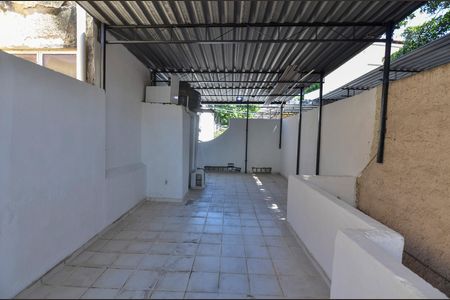 Casa para alugar com 200m², 3 quartos e sem vaga Casa para alugar com 200m², 3 quartos e sem vagaTerraço