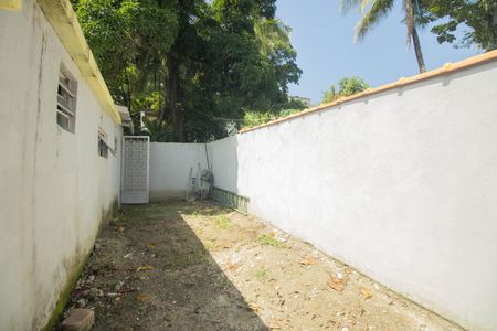 Casa para alugar com 120m², 2 quartos e 2 vagas Casa para alugar com 120m², 2 quartos e 2 vagasGaragem