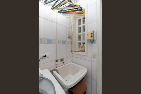 Casa de condomínio para alugar com 185m², 4 quartos e 2 vagas Casa de condomínio para alugar com 185m², 4 quartos e 2 vagasÁrea de Serviço