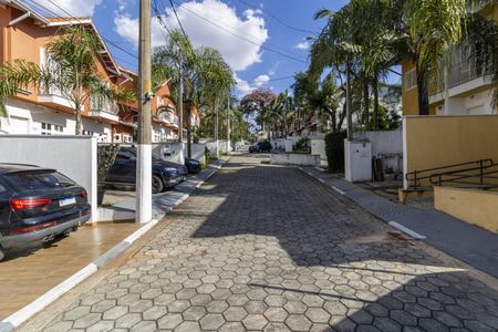 Casa de condomínio para alugar com 185m², 4 quartos e 2 vagas Casa de condomínio para alugar com 185m², 4 quartos e 2 vagasÁrea comum