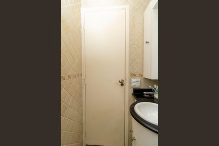 Casa de condomínio para alugar com 185m², 4 quartos e 2 vagas Casa de condomínio para alugar com 185m², 4 quartos e 2 vagasBanheiro da Suíte