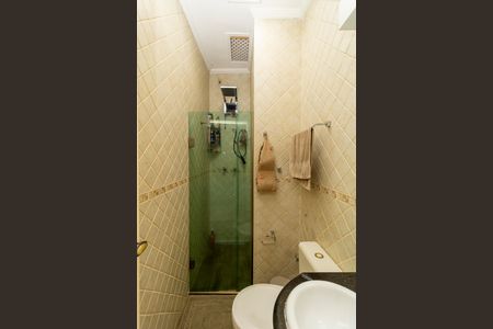 Casa de condomínio para alugar com 185m², 4 quartos e 2 vagas Casa de condomínio para alugar com 185m², 4 quartos e 2 vagasBanheiro Social