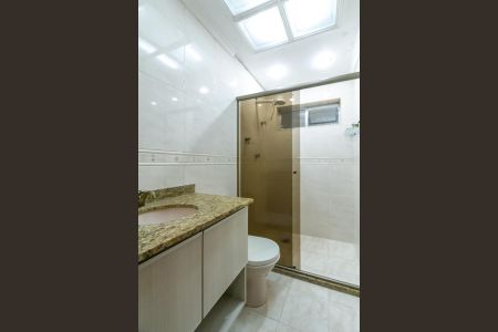 Apartamento à venda com 74m², 2 quartos e 1 vagaBanheiro da Suíte