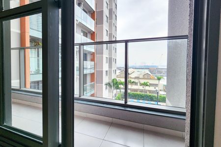 Apartamento à venda com 52m², 2 quartos e 1 vaga Apartamento à venda com 52m², 2 quartos e 1 vagaVaranda