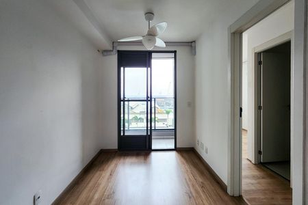 Sala  de apartamento à venda com 2 quartos, 52m² em Santo Cristo, Rio de Janeiro