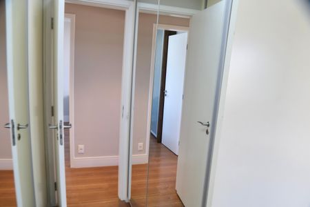 Apartamento para alugar com 126m², 3 quartos e 2 vagas Apartamento para alugar com 126m², 3 quartos e 2 vagasQuarto 3