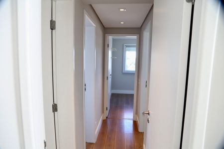 Apartamento para alugar com 126m², 3 quartos e 2 vagas Apartamento para alugar com 126m², 3 quartos e 2 vagasCorredor