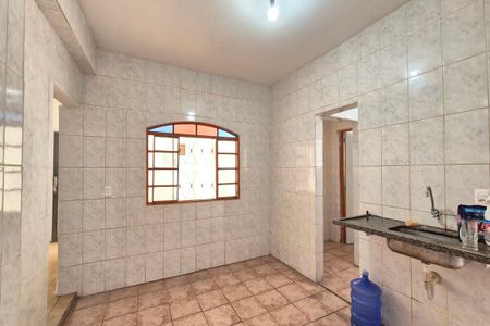 Casa para alugar com 205m², 2 quartos e 5 vagas Casa para alugar com 205m², 2 quartos e 5 vagasCozinha