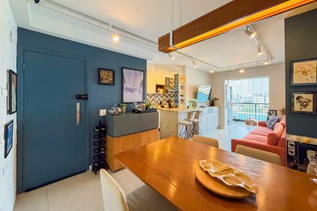 Apartamento à venda com 69m², 2 quartos e 1 vaga Apartamento à venda com 69m², 2 quartos e 1 vagaSala