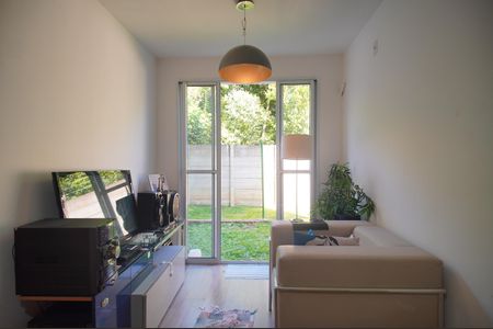 Sala de apartamento à venda com 2 quartos, 47m² em Feitoria, São Leopoldo
