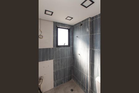 Banheiro de apartamento à venda com 1 quarto, 47m² em Vila Maria Alta, São Paulo