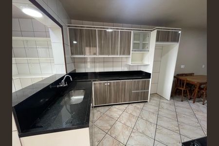 Casa para alugar com 110m², 3 quartos e 2 vagas