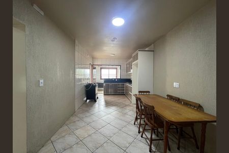 Casa para alugar com 110m², 3 quartos e 2 vagas
