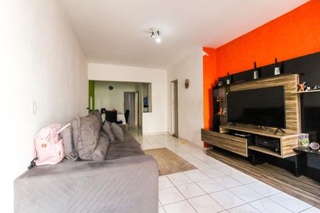 Sala de casa à venda com 3 quartos, 133m² em Conjunto Residencial José Bonifácio, São Paulo