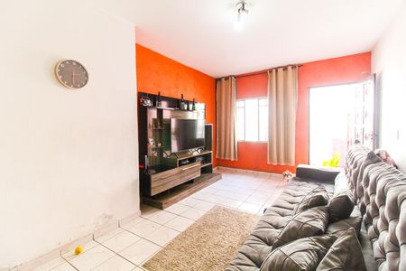 Sala de casa à venda com 3 quartos, 133m² em Conjunto Residencial José Bonifácio, São Paulo