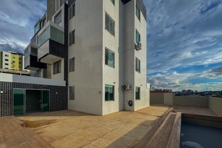 Apartamento à venda com 245m², 3 quartos e 4 vagas