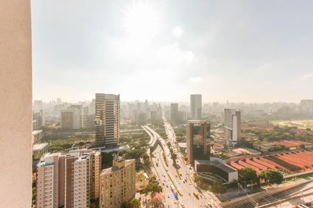 Studio para alugar com 27m², 1 quarto e 1 vaga Studio para alugar com 27m², 1 quarto e 1 vagaVaranda