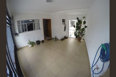 Casa à venda com 3 quartos, 140m² em Vila Dionisia, São Paulo