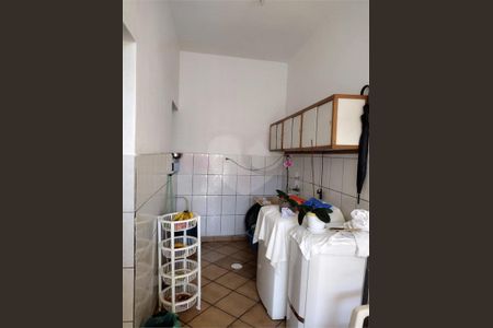 Casa à venda com 3 quartos, 220m² em Cidade Ademar, São Paulo