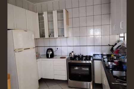 Casa à venda com 3 quartos, 220m² em Cidade Ademar, São Paulo