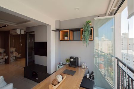Apartamento à venda com 51m², 2 quartos e 1 vaga Apartamento à venda com 51m², 2 quartos e 1 vagaVaranda